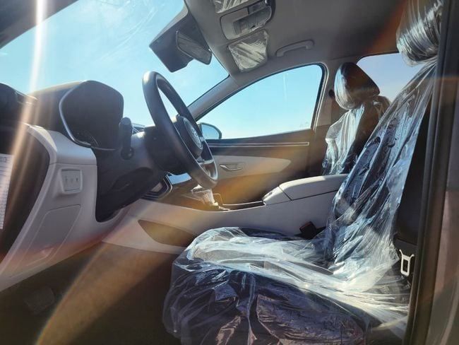 Подержанный Hyundai Tucson IV, 2.5 л, 2024 в Шардже от Nassem Al Sham Used Cars Серый цвет. Американская | AUTO.AE