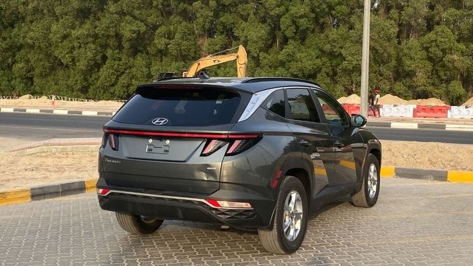 Used Hyundai Tucson IV, 2.5 l, 2022 in Sharjah by Halla Cars, Grey color. American Specs | AUTO.AE