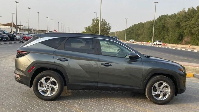 Used Hyundai Tucson IV, 2.5 l, 2022 in Sharjah by Halla Cars, Grey color. American Specs | AUTO.AE