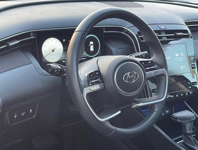 Подержанный Hyundai Tucson IV, 2.5 л, 2023 в Шардже от Al Nukhba Al Malakyah Used Cars Черный цвет. Американская | AUTO.AE