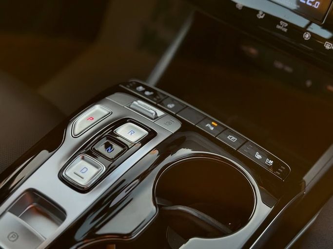 Used Hyundai Tucson IV, 2.0 l, 2022 in Sharjah by Badar Used Cars, Black color.  | AUTO.AE