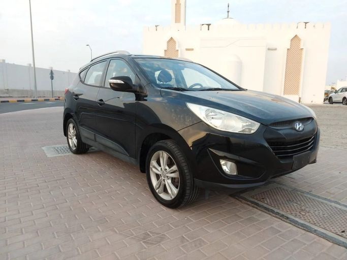 Подержанный Hyundai Tucson II (LM), 2.0 л, 2014 в Шардже от Laqtah Used Cars Черный цвет. GCC | AUTO.AE | Объявление #272740