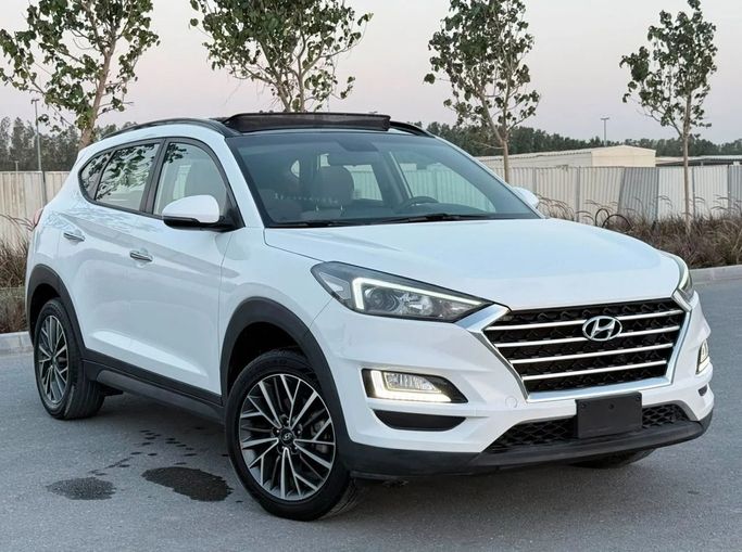 Подержанный Hyundai Tucson III (TL) Рестайлинг, 1.6 л, 2021 в Шардже от Laqtah Used Cars Белый цвет. GCC | AUTO.AE | Объявление #272751