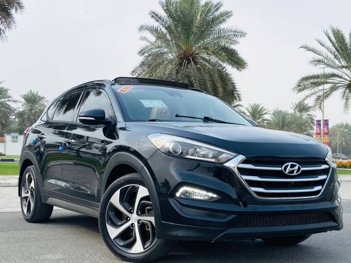 مستعملة Hyundai Tucson ثالثاً, 1.6 l, 2016 في في الإمارات, الشارقة، اللون أسود. المواصفات الأمريكية | AUTO.AE | إعلان #273624