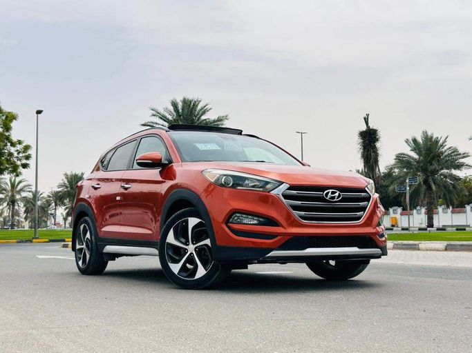 Подержанный Hyundai Tucson III (TL), 2.0 л, 2016 в Шардже Оранжевый цвет. Американская | AUTO.AE | Объявление #273796