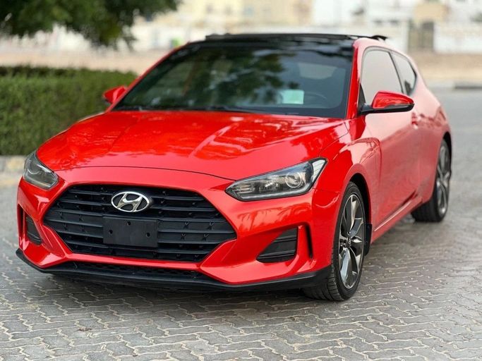 Подержанный Hyundai Veloster II, 2.0 л, 2020 в Шардже от Titanium Used Cars Красный цвет. GCC | AUTO.AE