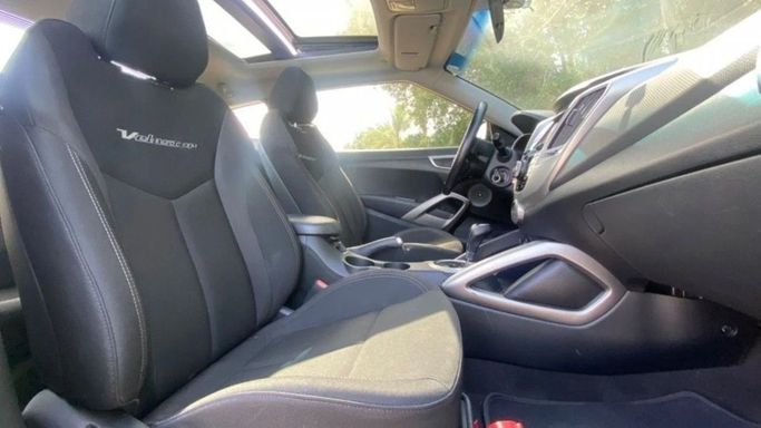 Used Hyundai Veloster I, 1.6 l, 2015 in Sharjah by Halla Cars, Green color. GCC Specs | AUTO.AE