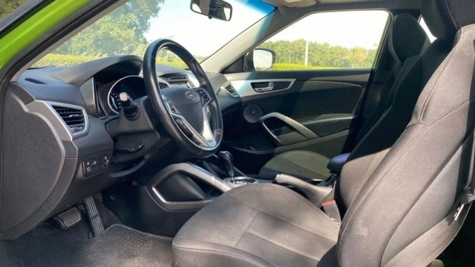 Used Hyundai Veloster I, 1.6 l, 2015 in Sharjah by Halla Cars, Green color. GCC Specs | AUTO.AE