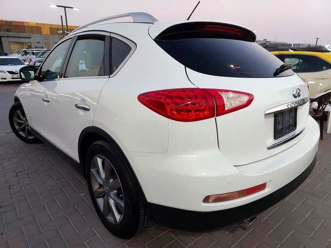 Подержанный Infiniti EX I (J50), 2.5 л, 2008 в Шардже от Al Aqsa Used Cars Белый цвет. GCC | AUTO.AE