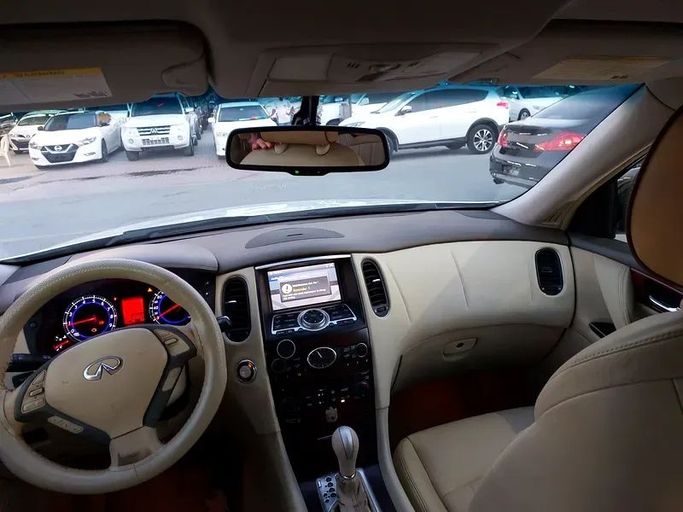 Подержанный Infiniti EX I (J50), 2.5 л, 2008 в Шардже от Al Aqsa Used Cars Белый цвет. GCC | AUTO.AE