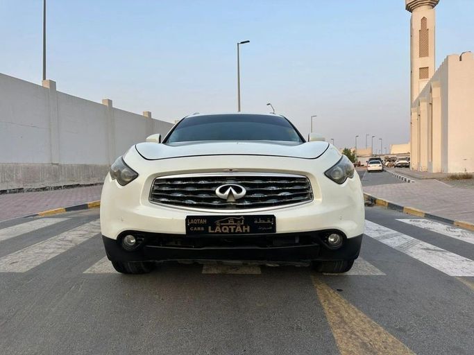 Used Infiniti FX II (S51), 5.0 l, 2009 in Sharjah by Laqtah Used Cars, White color. GCC Specs | AUTO.AE