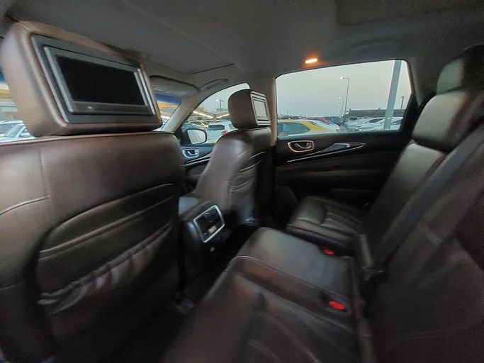 Подержанный Infiniti JX, 3.5 л, 2013 в Шардже от Al Aqsa Used Cars Белый цвет. GCC | AUTO.AE