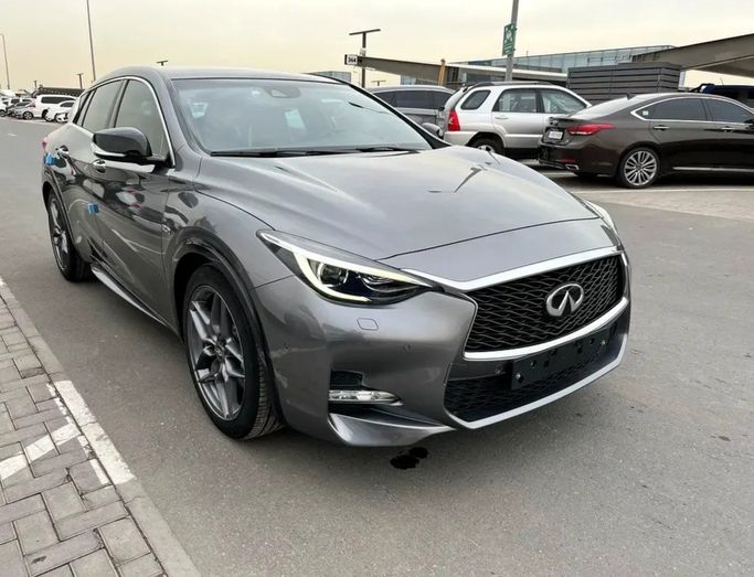 Подержанный Infiniti Q30, 2.0 л, 2017 в Шардже от Korean City Used Cars Trading LLC Серый цвет. Корейская | AUTO.AE | Объявление #273524