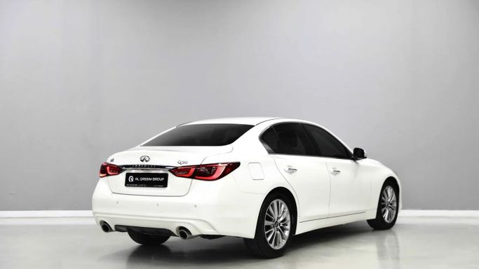 Used Infiniti Q50 I Facelift, 3.0 l, 2022 in Sharjah by Al Qassem Cars Trading, White color. GCC Specs | AUTO.AE