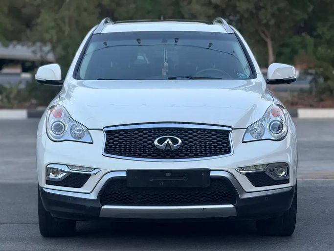 Подержанный ⁦Infiniti QX50 I Рестайлинг, 3.7 л, 2017⁩ в ОАЭ, Шарджа от Al Ahd Used Cars Белый цвет. GCC | AUTO.AE | Объявление #290465