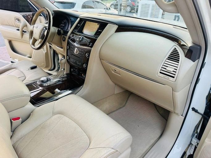 Used Infiniti QX56 II, 5.6 l, 2011 in Sharjah by Titanium Used Cars, White color. GCC Specs | AUTO.AE