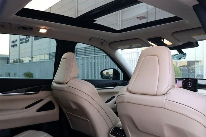 Used Infiniti QX60 II, 3.5 l, 2023 in Sharjah by Al Rukin Al Saudi, Grey color. GCC Specs | AUTO.AE