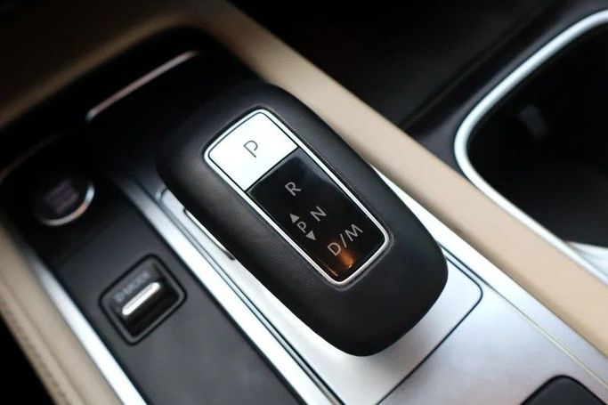 Used Infiniti QX60 II, 3.5 l, 2023 in Sharjah by Al Rukin Al Saudi, Grey color. GCC Specs | AUTO.AE