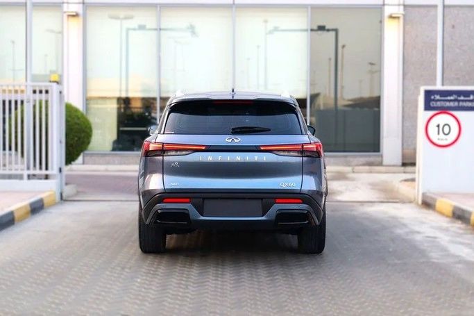 Used Infiniti QX60 II, 3.5 l, 2023 in Sharjah by Al Rukin Al Saudi, Grey color. GCC Specs | AUTO.AE