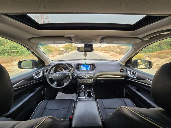 Подержанный Infiniti QX60 I Рестайлинг, 3.5 л, 2017 в Шардже от Al Jana Used Cars Черный цвет. Американская | AUTO.AE