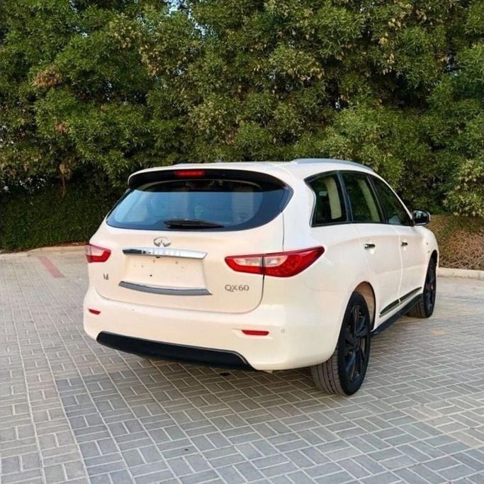 Used Infiniti QX60 I, 3.5 l, 2014 in Sharjah by Halla Cars, White color. GCC Specs | AUTO.AE
