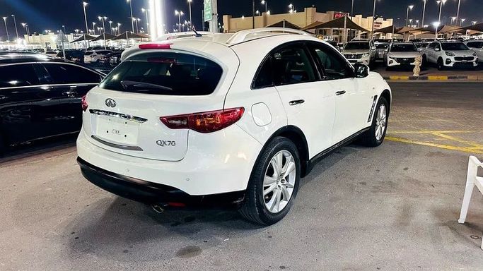Used Infiniti QX70, 3.7 l, 2015 in Sharjah by Imad Younis Almani used Cars, White color. GCC Specs | AUTO.AE