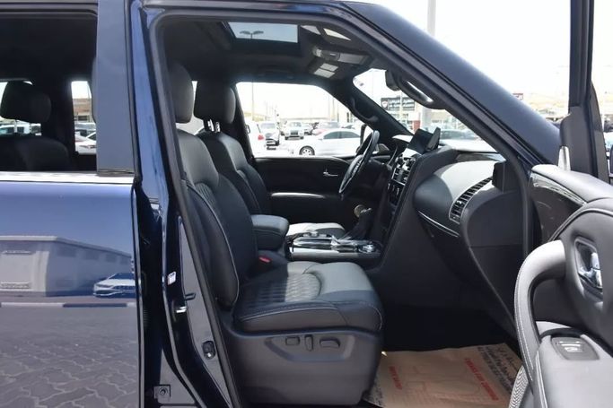 Подержанный Infiniti QX80 I Рестайлинг 3, 5.6 л, 2023 в Шардже от Alfaris Used Cars Синий цвет. Other | AUTO.AE