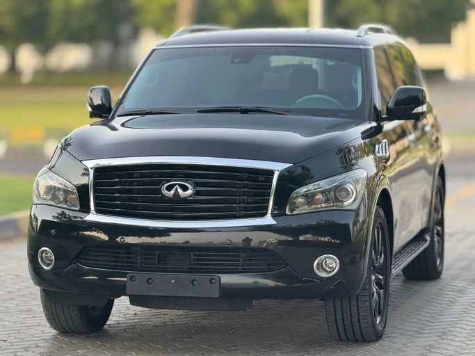 Подержанный Infiniti QX80 I, 5.6 л, 2014 в Шардже от Titanium Used Cars Черный цвет. GCC | AUTO.AE