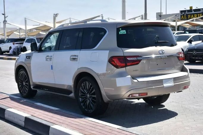New Infiniti QX80 I Facelift 3, 5.6 l, 2023 in Sharjah by Alfaris Used Cars, Brown color. Other | AUTO.AE