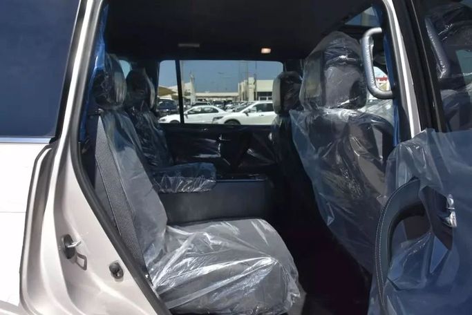 New Infiniti QX80 I Facelift 3, 5.6 l, 2023 in Sharjah by Alfaris Used Cars, Brown color. Other | AUTO.AE