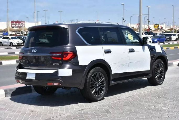New Infiniti QX80 I Facelift 3, 5.6 l, 2023 in Sharjah by Alfaris Used Cars, Grey color. Other | AUTO.AE