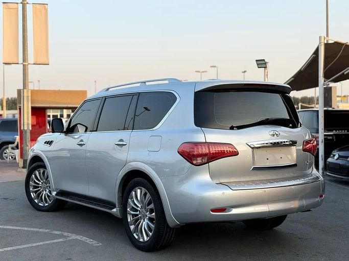 Подержанный Infiniti QX80 I Рестайлинг, 5.6 л, 2016 в Шардже от Hamsat Waad Серебристый цвет. GCC | AUTO.AE