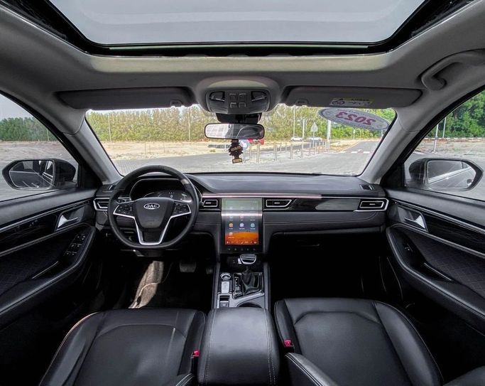 Подержанный JAC J7 I, 1.5 л, 2023 в Шардже от Al Sayed Khamis Used Auto Trading Серый цвет. GCC | AUTO.AE