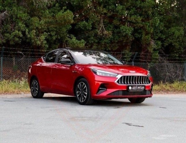 Подержанный JAC J7 I, 1.5 л, 2023 в ОАЭ, Шарджа от Al Sayed Khamis Used Cars Красный цвет. GCC | AUTO.AE | Объявление #275354