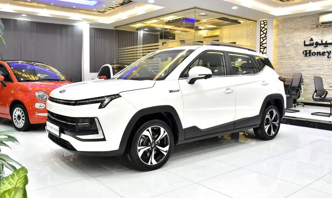 مستعملة JAC JS4, 1.5 l, 2023 في في الشارقة من Honey Jidosha Used Cars Tr.، اللون أبيض. مواصفات الخليج | AUTO.AE | إعلان #273180