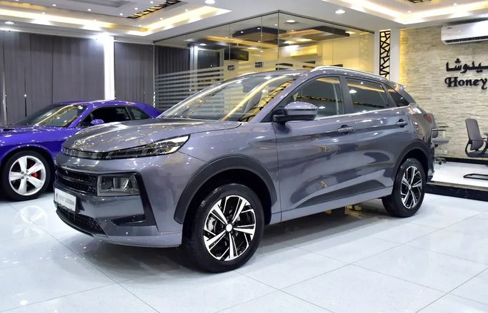 مستعملة JAC JS6, 1.5 l, 2024 في في الشارقة من Honey Jidosha Used Cars Tr.، اللون رمادي. مواصفات الخليج | AUTO.AE | إعلان #273178