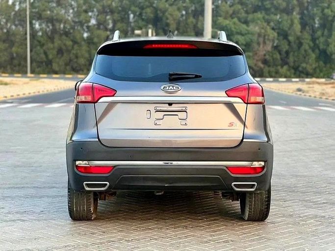 Used JAC S3 I, 1.6 l, 2023 in Sharjah by Al Rukin Al Saudi, Grey color. GCC Specs | AUTO.AE