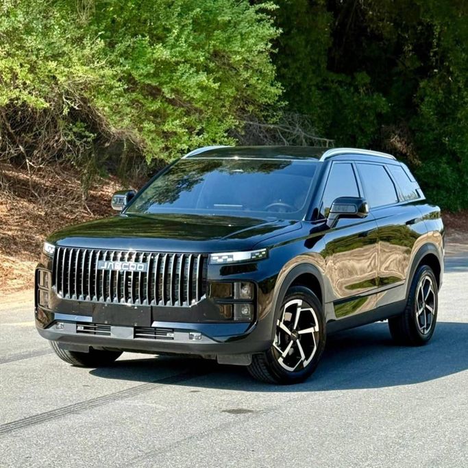 Подержанный Jaecoo J7, 1.6 л, 2025 в Шардже от Sarmad Cars Черный цвет. Other | AUTO.AE