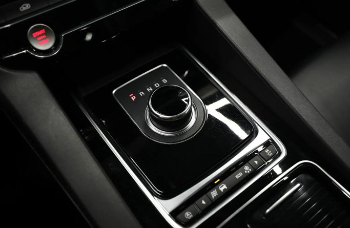 Used Jaguar F-Pace I Facelift, 2.0 l, 2020 in Sharjah by Al Qassem Cars Trading, Black color. Canadian Specs | AUTO.AE