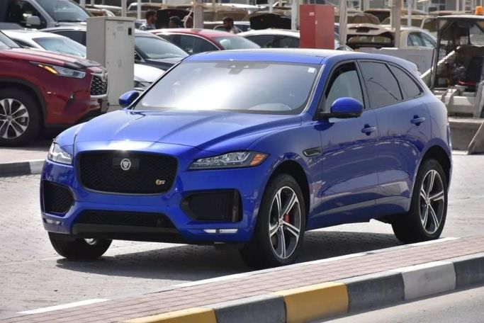 Подержанный Jaguar F-Pace I Рестайлинг, 3.0 л, 2020 в Шардже от Alfaris Used Cars Синий цвет. Other | AUTO.AE