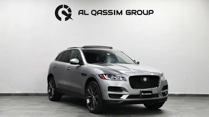 مستعملة Jaguar F-Pace I, 2.0 l, 2020 في في الشارقة من Al Qassem Cars Trading، اللون رمادي. المواصفات الكندية | AUTO.AE | إعلان #273697