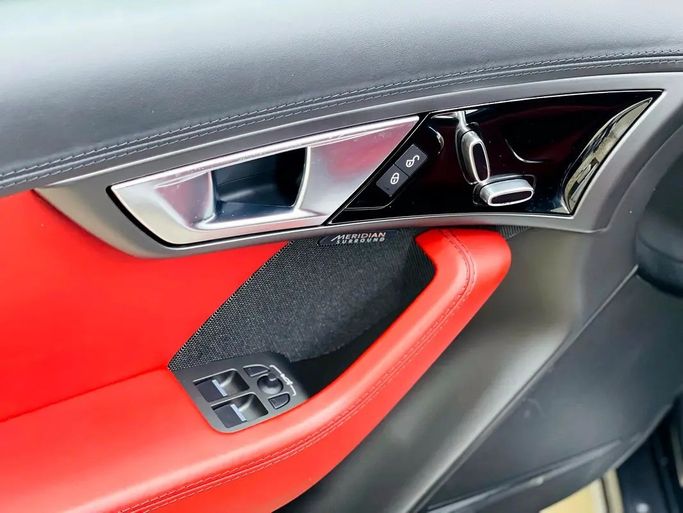 مستعملة Jaguar F-Type I، 3.0 لتر، 2017 في الإمارات، الشارقة من Speedcars، اللون رمادي. مواصفات الخليج | AUTO.AE | إعلان #295711 — صورة 12 من 14