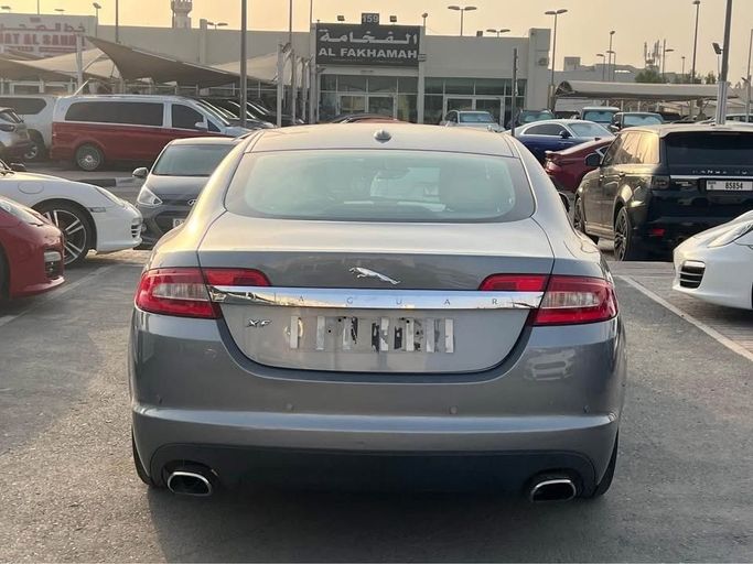 Подержанный Jaguar XF I, 3.0 л, 2011 в Шардже от Al Suraj Al Muneer Used Cars Серый цвет. GCC | AUTO.AE