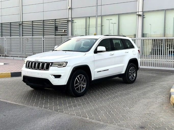 Used Jeep Cherokee V (KL) Facelift, 3.2 l, 2021 in Sharjah by Al Rukin Al Saudi, White color. GCC Specs | AUTO.AE