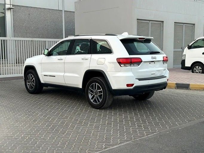 Used Jeep Cherokee V (KL) Facelift, 3.2 l, 2021 in Sharjah by Al Rukin Al Saudi, White color. GCC Specs | AUTO.AE
