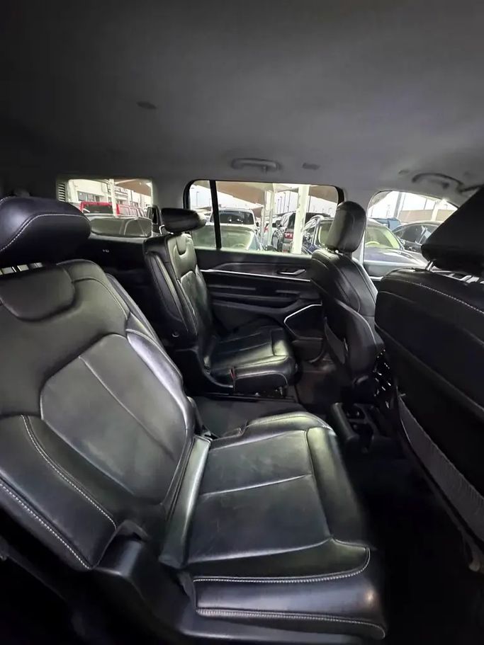 Подержанный Jeep Cherokee V (KL) Рестайлинг, 3.2 л, 2022 в ОАЭ, Шарджа от Rebou Alfakhama Белый цвет. Американская | AUTO.AE | Объявление #295812 — фото 15 из 15