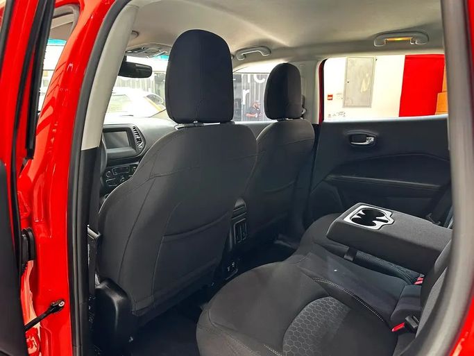 Подержанный Jeep Compass II, 2.4 л, 2021 в Шардже от Ryno Cars Оранжевый цвет. GCC | AUTO.AE