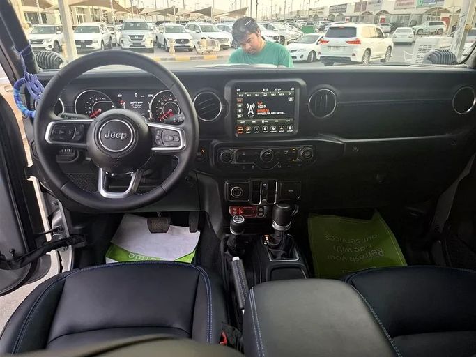 New Jeep Gladiator II (JT), 3.6 l, 2020 in Sharjah by Imad Younis Almani used Cars, Grey color. GCC Specs | AUTO.AE