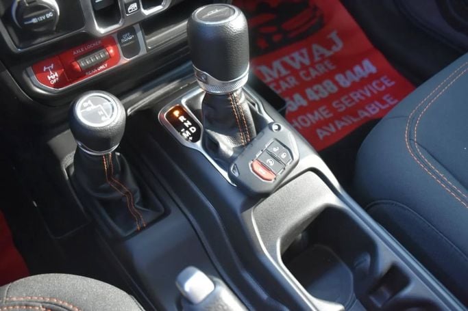 Used Jeep Gladiator II (JT), 3.6 l, 2023 in Sharjah by Alfaris Used Cars, Grey color. Other | AUTO.AE