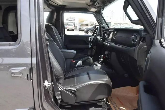 Used Jeep Gladiator II (JT), 3.6 l, 2021 in Sharjah by Alfaris Used Cars, Grey color. Other | AUTO.AE